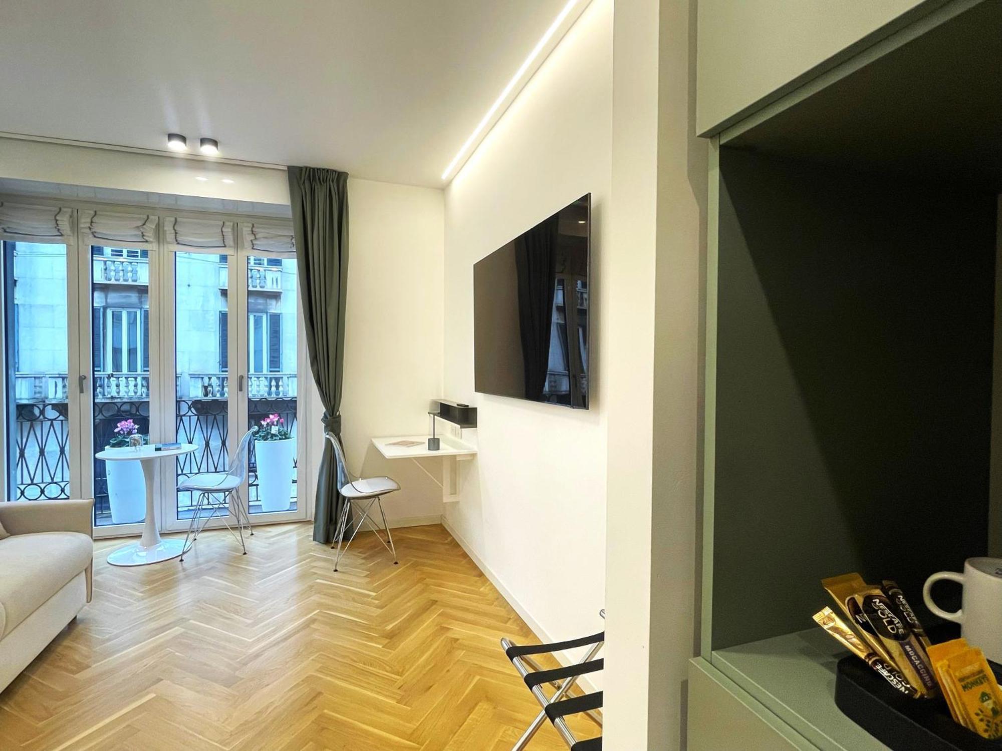 Hotel B And G San Babila- Luxury In The Heart Of Milano - Design District Exteriér fotografie