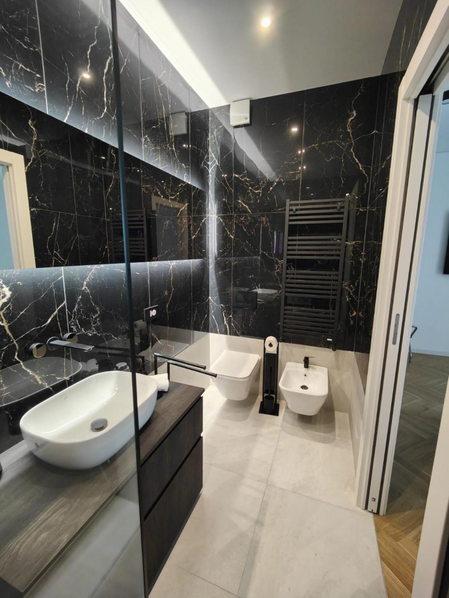 Hotel B And G San Babila- Luxury In The Heart Of Milano - Design District Exteriér fotografie