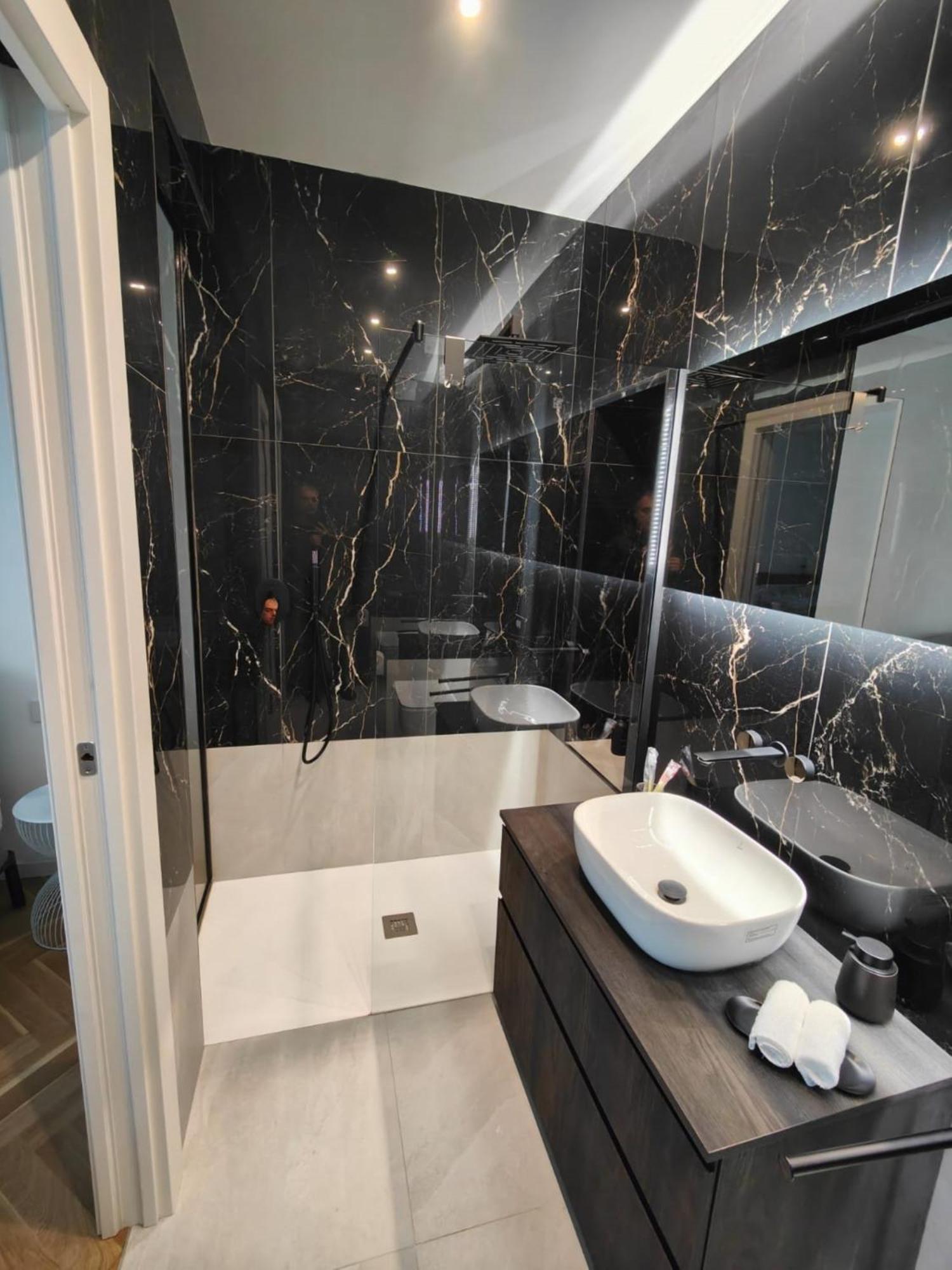 Hotel B And G San Babila- Luxury In The Heart Of Milano - Design District Exteriér fotografie